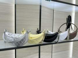 Picture of Chanel Handbags _SKUfw239879238fw